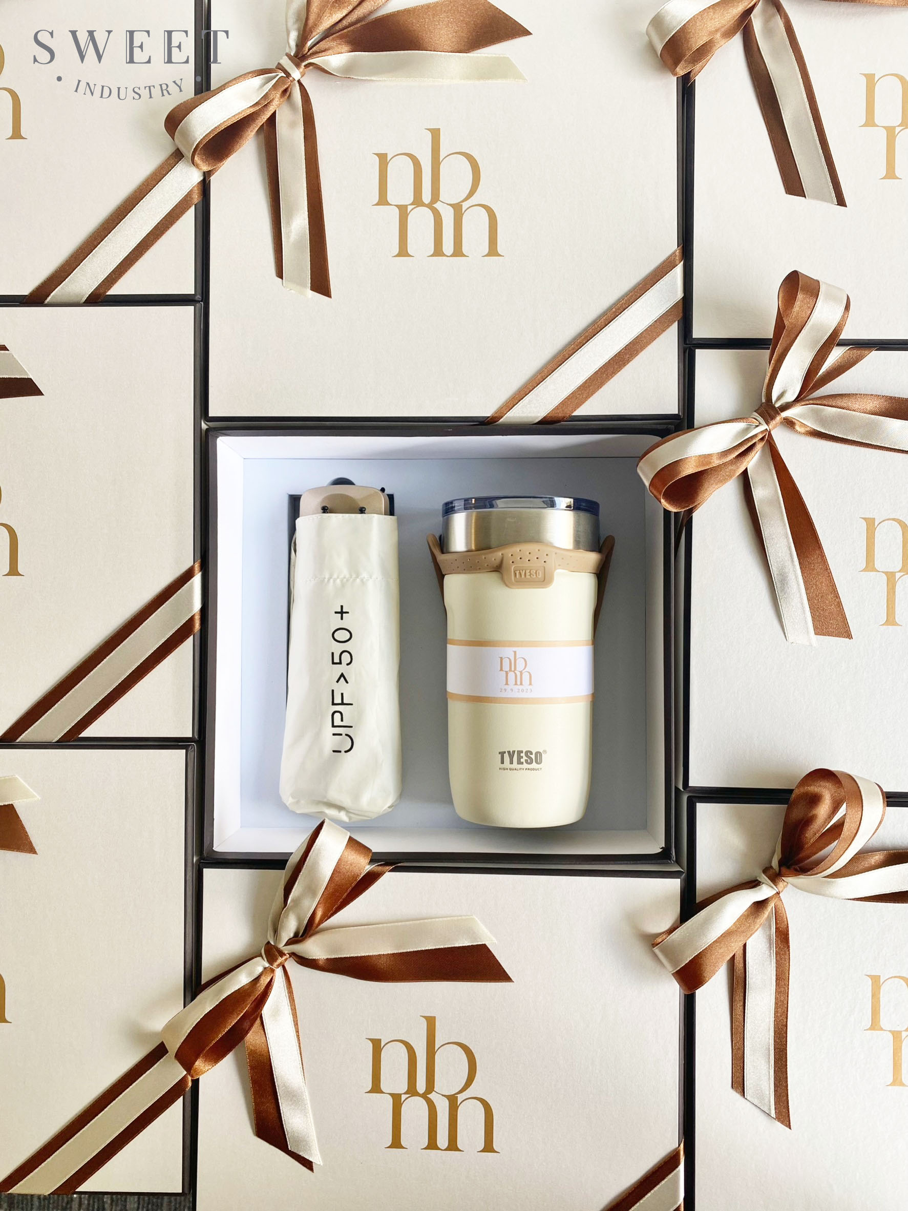 ของรับไหว้ ร่มและแก้วน้ำ  (Tumbler & Umbrella Set)