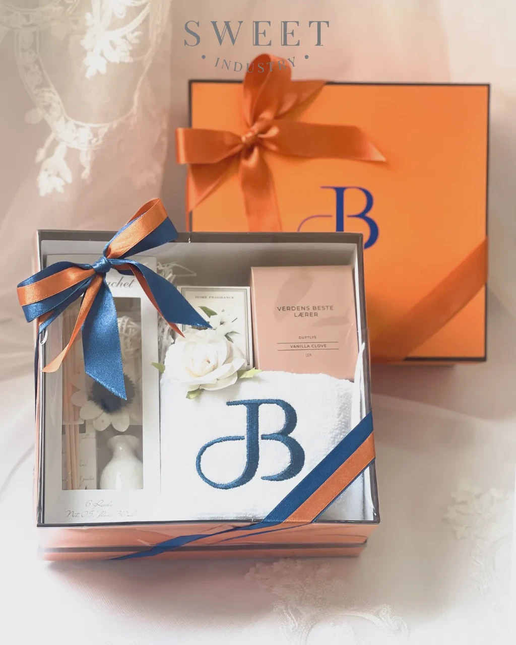 ของรับไหว้ ก้านหอม เทียนหอม และผ้าขนหนู   (Diffuser Candle & Towel Set)