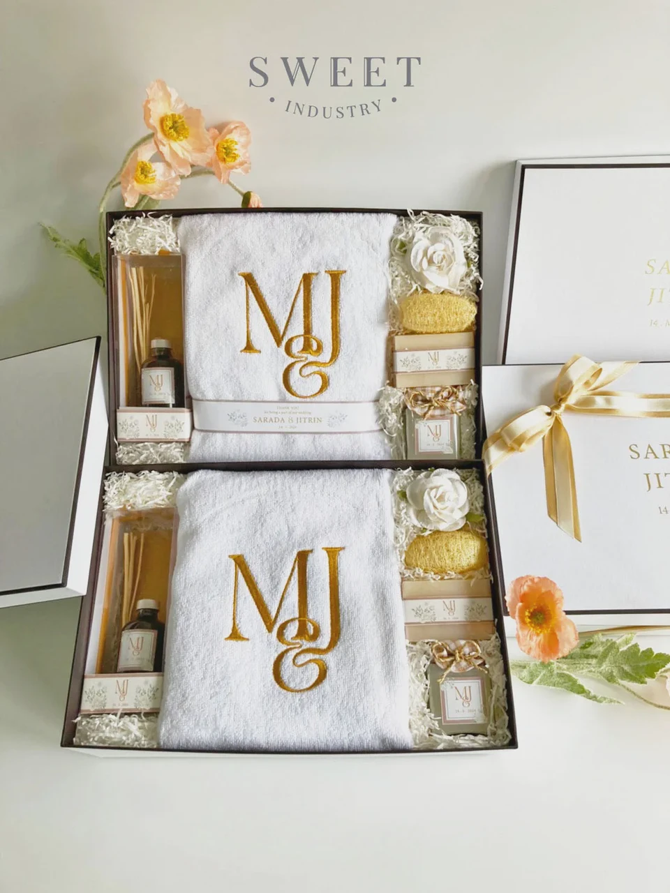 ของรับไหว้ ก้านหอม น้ำผึ้ง สบู่ และผ้าขนหนูปักโลโก้    (Spa Set L)